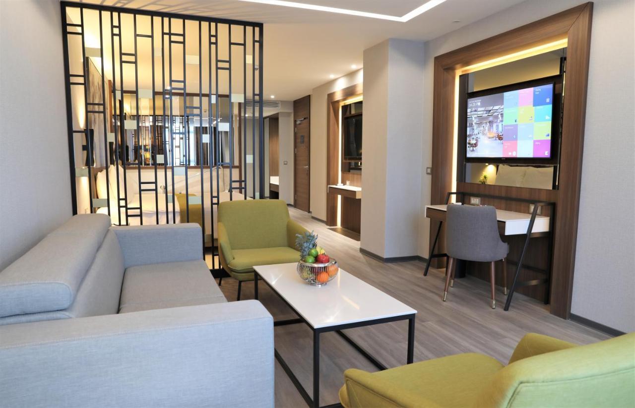 Limak Skopje Luxury Hotel 외부 사진 Suite
