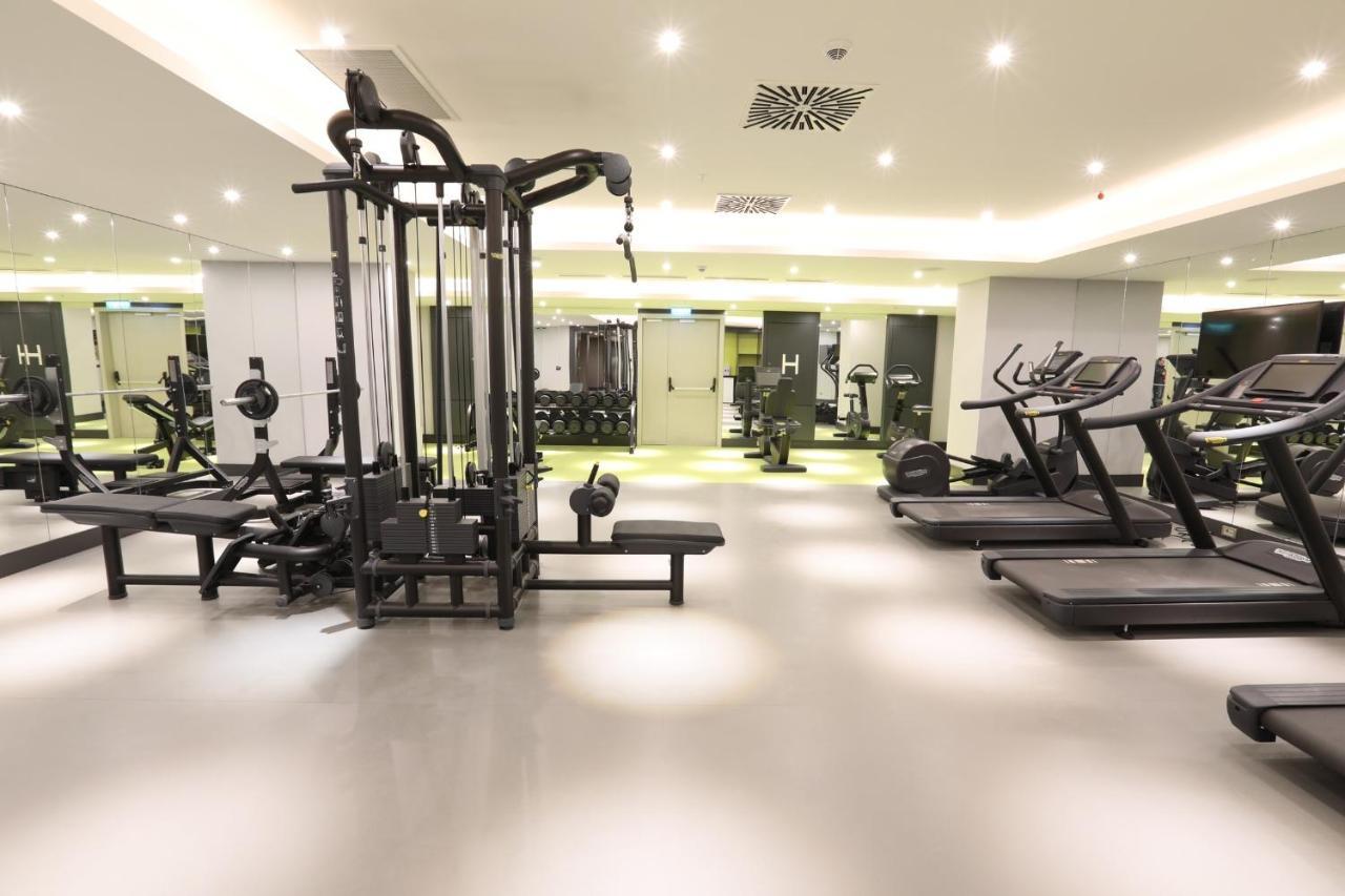 Limak Skopje Luxury Hotel 외부 사진 The gym at the hotel