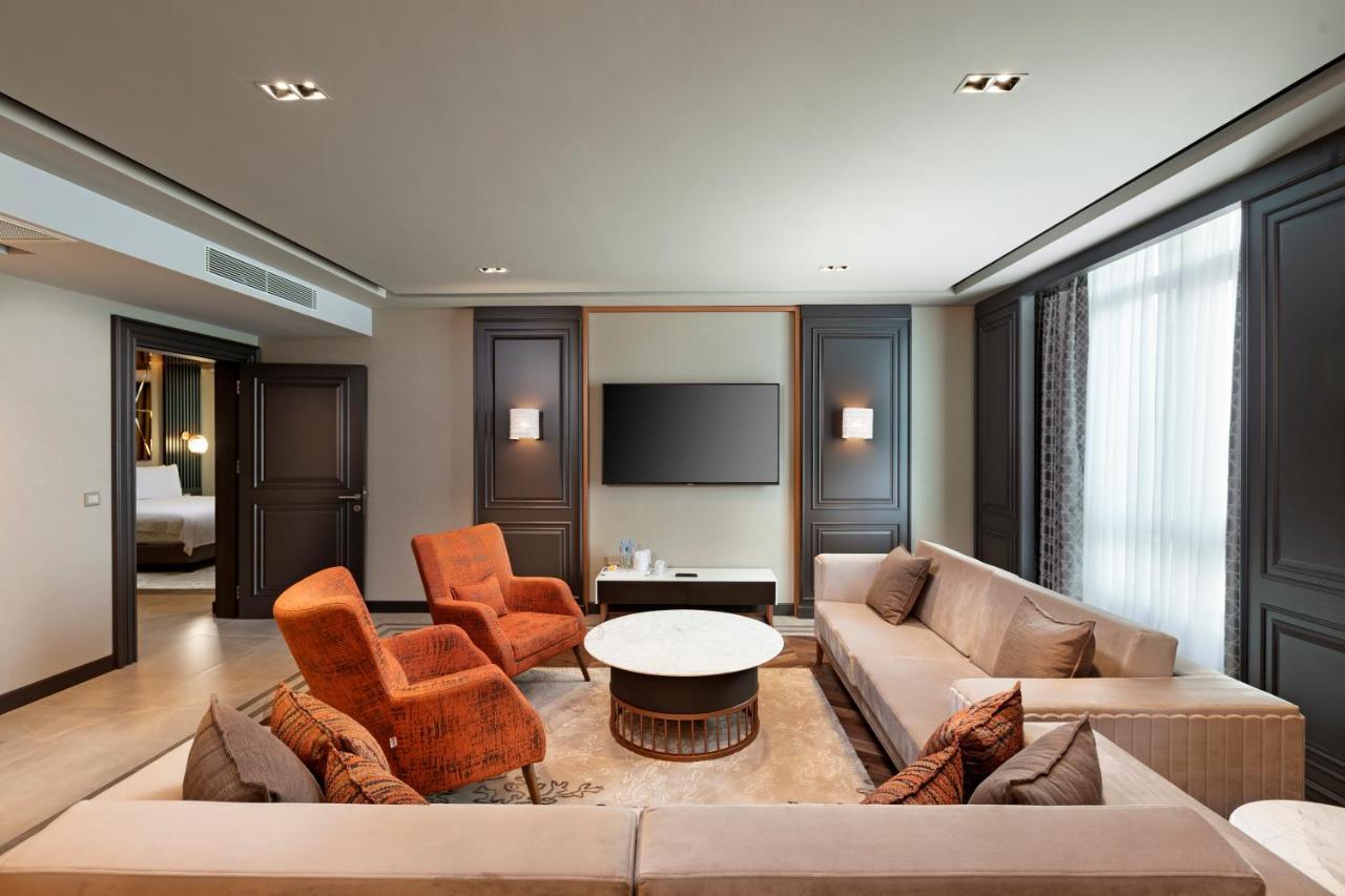 Limak Skopje Luxury Hotel 외부 사진 A suite at the hotel